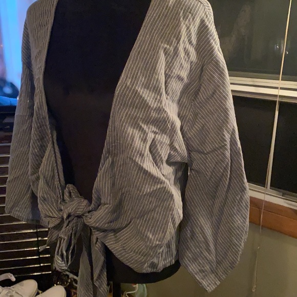 Top - Picture 2 of 2